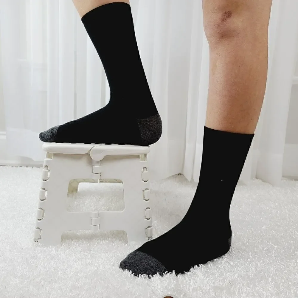 4 Pair of Trimfit socks!